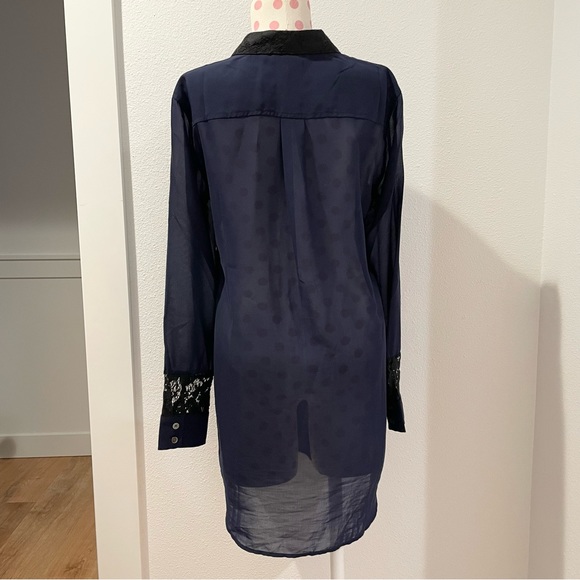 izzue sheer lace tunic blouse women’s medium navy blue black button up - Picture 6 of 8